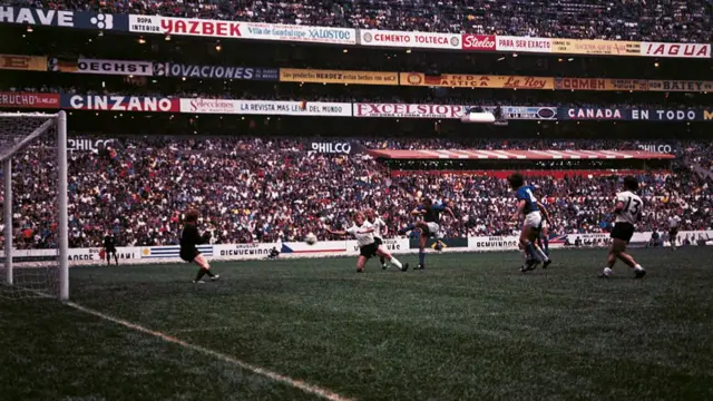 Italy score against West Germany in the 1970 World Cup