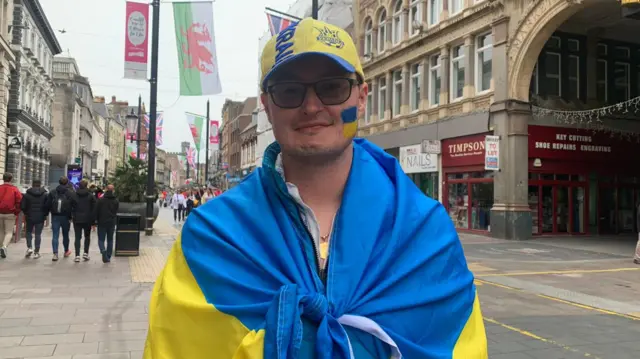 Ukrainian fan