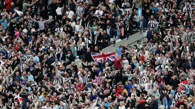 Grimsby fans celebrate