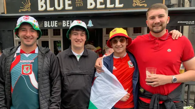 Welsh fans