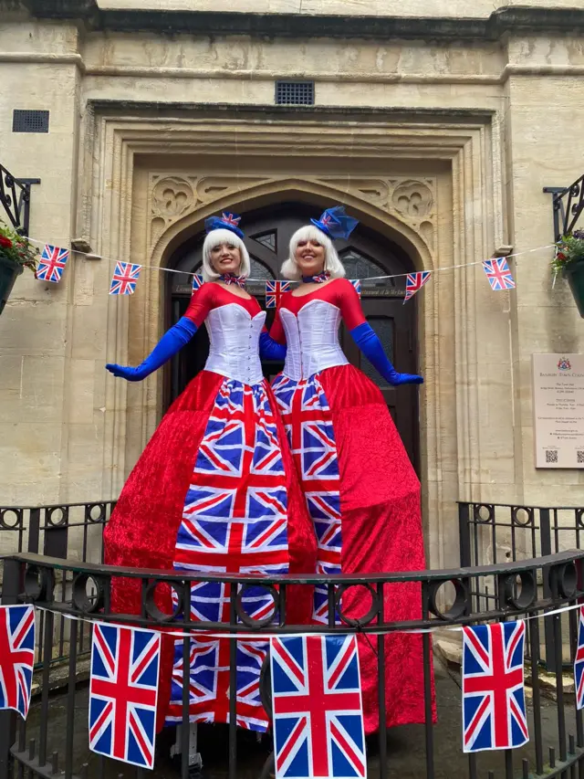 Stilt walkers in Banbury