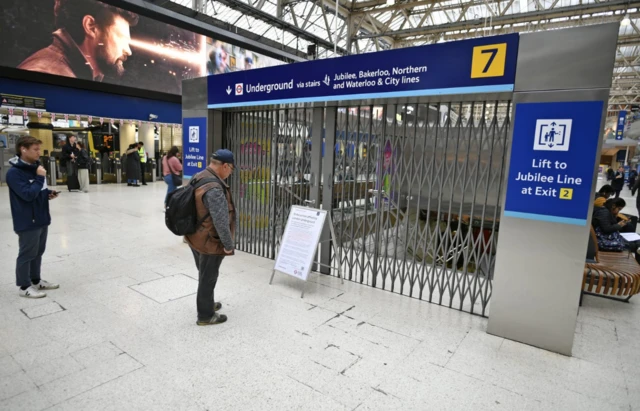Waterloo station closed