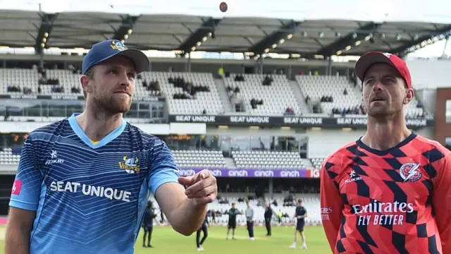 Yorkshire Vikings v Lancashire Lightning (18:30 BST)