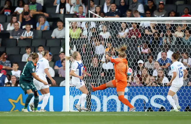 Alexandra Popp of Germany scores their team's second goal