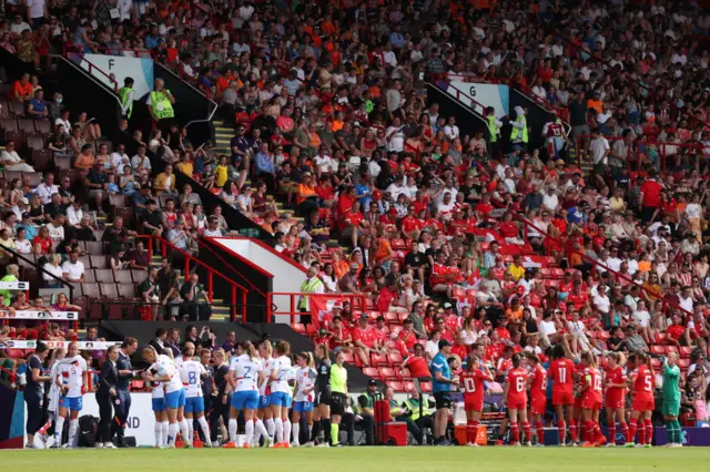 Netherlands and Switzerland drinks break