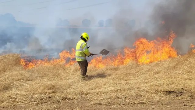 Field fire in Campsea Ashe