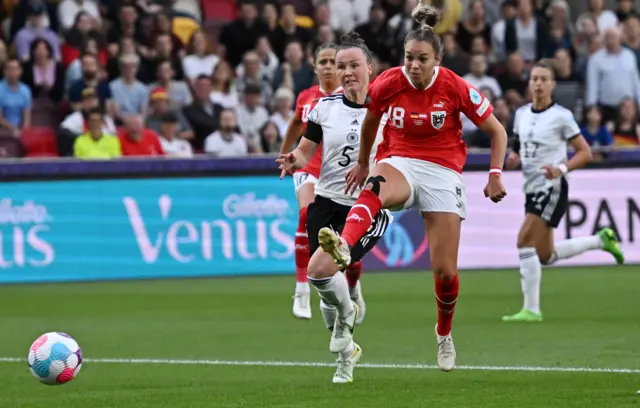 Austria's Julia Hickelsberger-Fuller shoots at goal