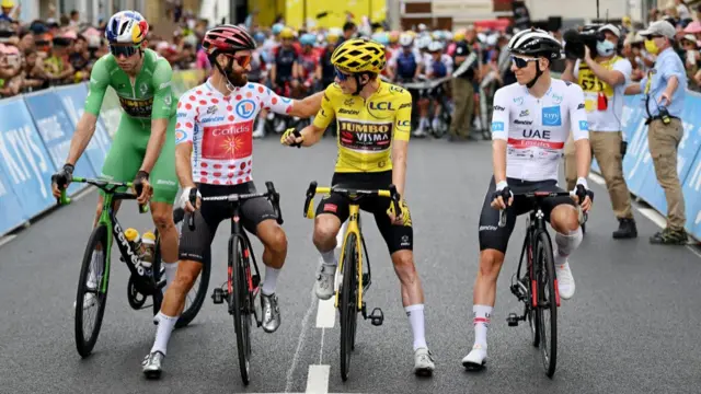 Wout van Aert,Simon Geschke, Jonas Vingegaard, Tadej Pogacar