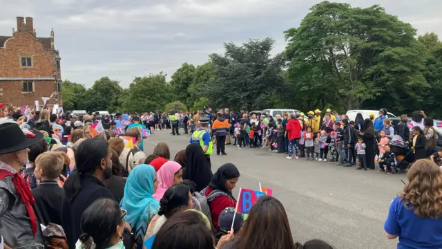 Crowds at Aston Hall