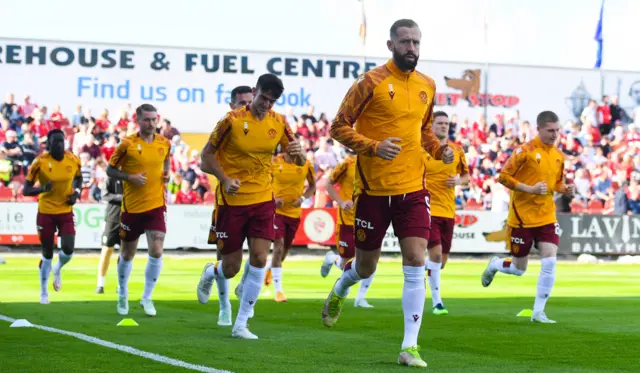 Motherwell warm-up at The Showgrounds