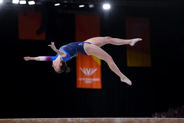 Shannon Archer on beam