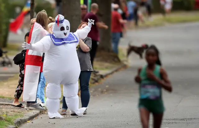 Ghostbuster costumer on the marathon course