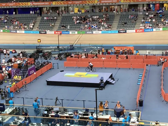 Jack Carlin warms up at Lee Valley VeloPark