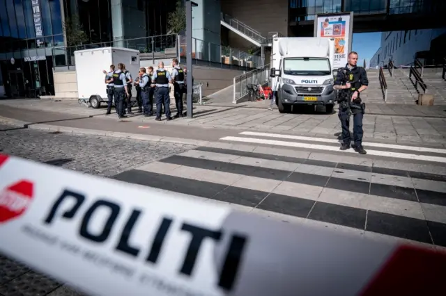 Police outside the mall