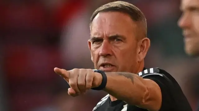 A photo of Northern Ireland manager Kenny Shiels