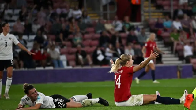 A photo of Ada Hegerberg appealing for a penalty