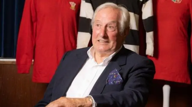 Sir Gareth Edwards