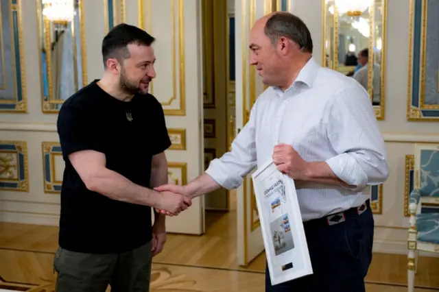 Volodymyr Zelensky meets with Ben Wallace