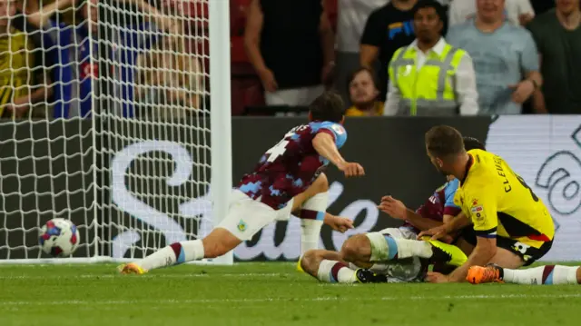 Tom Cleverley scores for Watford