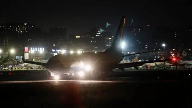 The Boeing C-40C flight SPAR19 carrying the delegation headed by US House Speaker Nancy Pelosi arrives in Songshan Airport in Taipei, Taiwan