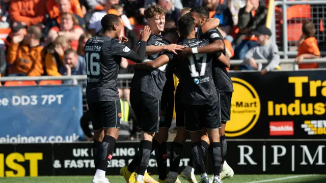 St Mirren celebrate Main's second strike