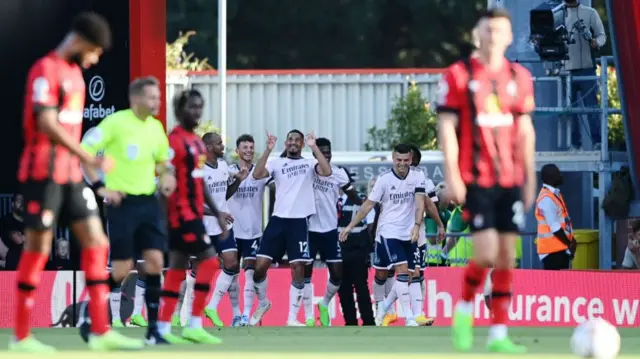 Arsenal celebrate at Bournemouth