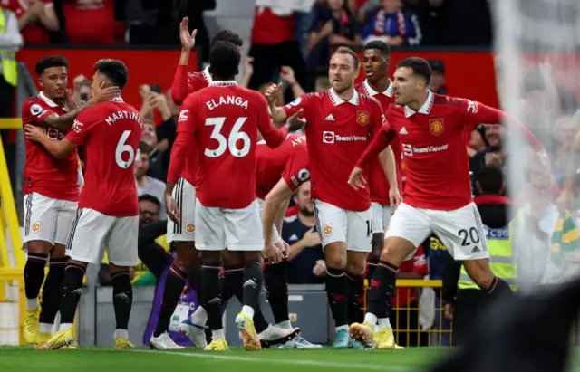 United celebrate