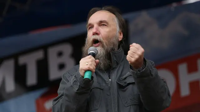 Alexander Dugin addresses a rally in Moscow