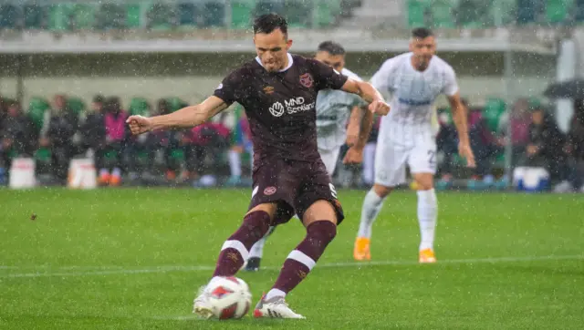 Lawrence Shankland scores from the penalty spot