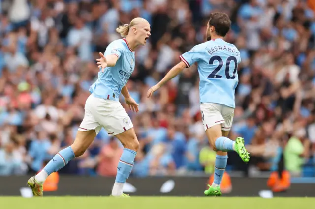 Erling Haaland scores for Man City