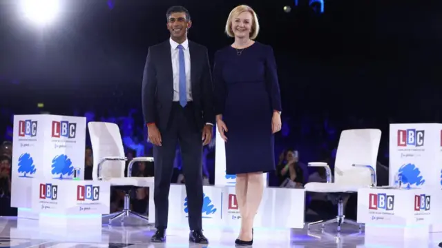 Rishi Sunak and Liz Truss on stage together at the end of the hustings