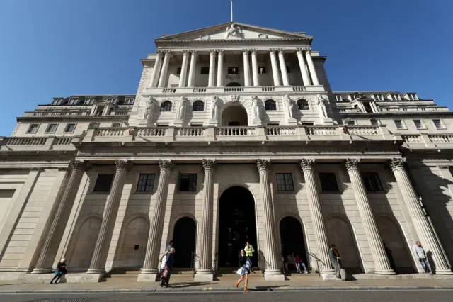 A photo showing the exterior of the Bank of England