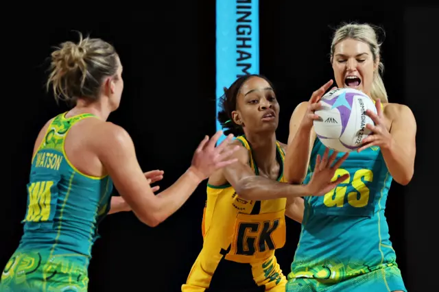 Australia v Jamaica netball Comm Games