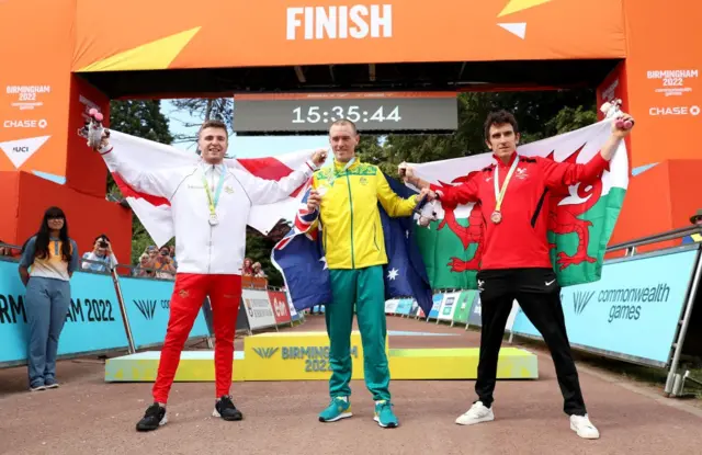 Men's time trial medallists