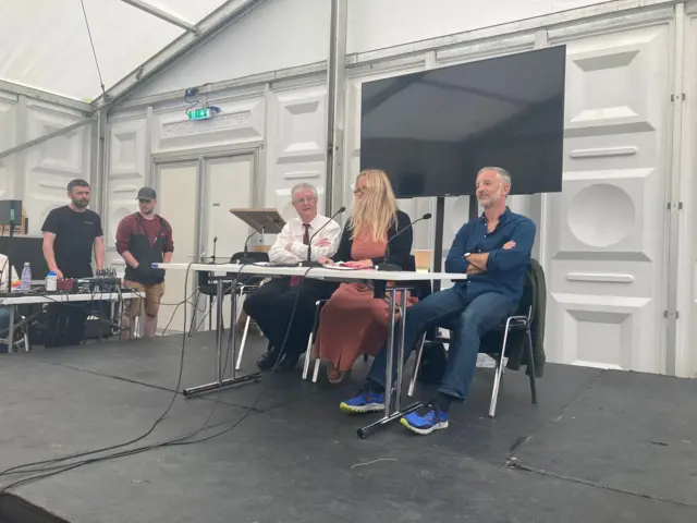 Mark Drakeford, Beth Winter a Richard Wyn Jones