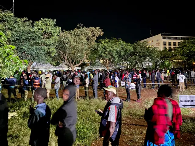 Queues at a  polling station in Kisumu