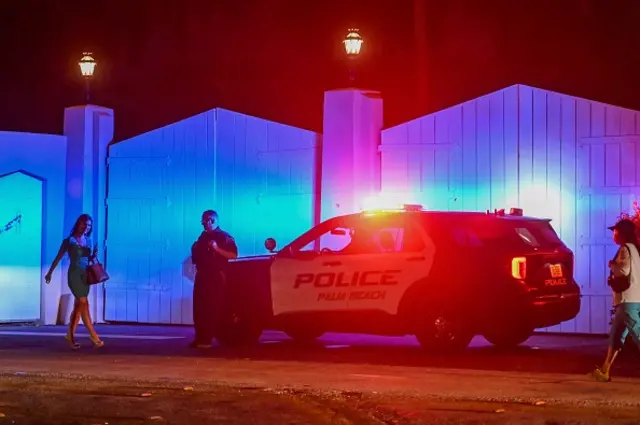 A police car outside Mar-a-Lago on 8 August 2022