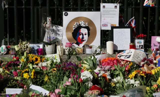 Floral tributes left by members of the public outside Windsor Castle on September 10, 2022.