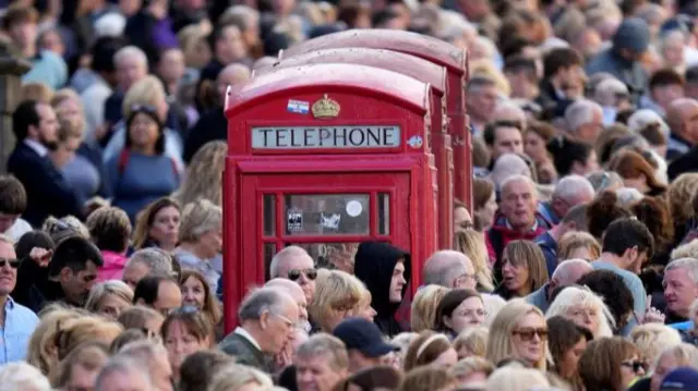 Crowds gathered on Edinburgh's Royal Miles