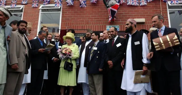 The Queen visiting the Islamic Centre in Scunthorpe in 2002