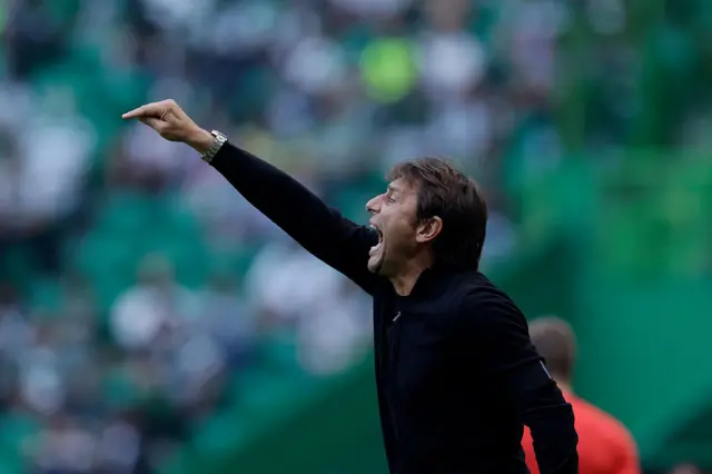 Antonio Conte barks orders from the dugout against Sporting Lisbon