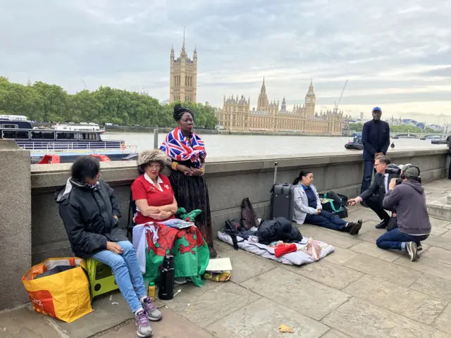 People begin queueing on Lambeth Bridge south side to see the Queen lying in state