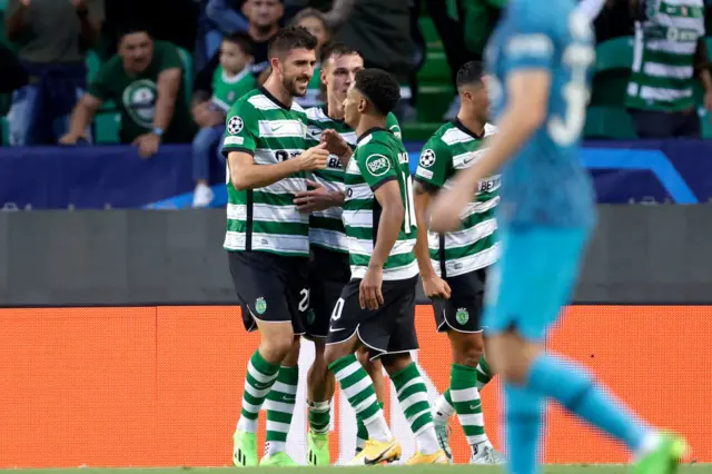 Paulinho celebrates