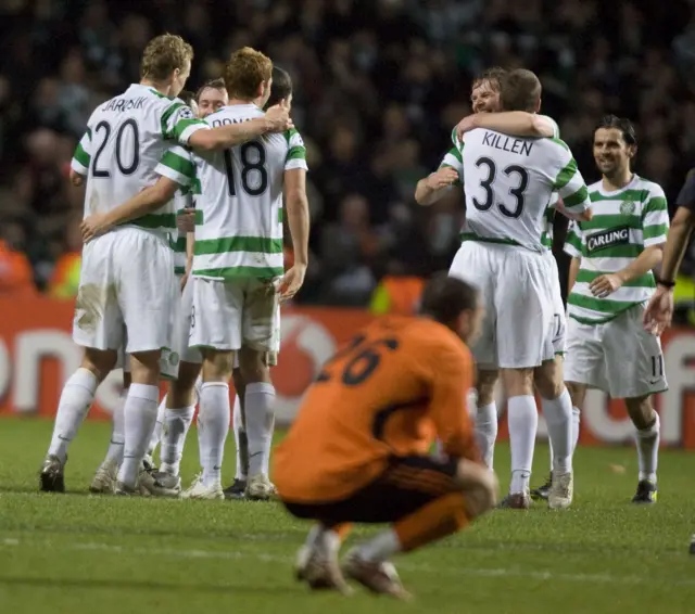 Celtic celebrate against Shakhtar