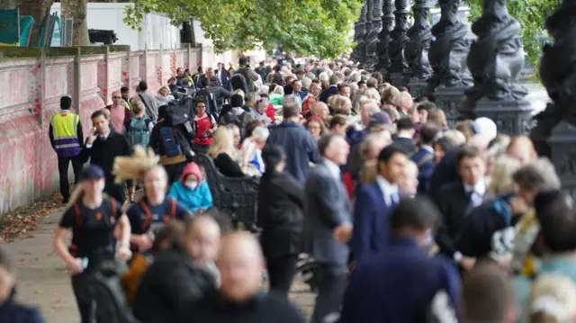 Queue on the Southbank in London to see the Queen's coffin