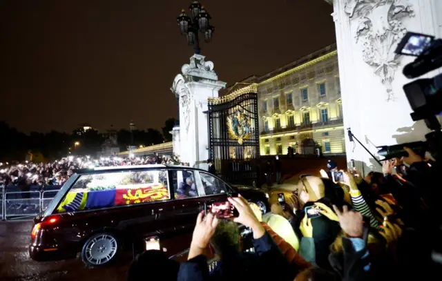 The Queen's hearse arrives at Buckingham Palace