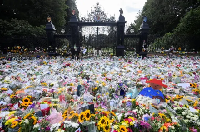 A sea of flowers lies at Sandringham's Norwich Gates