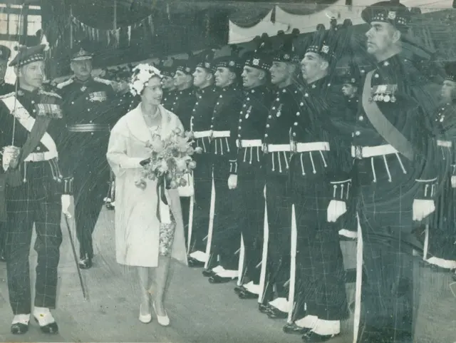 The Queen’s Guard of Honour at Waverley train station