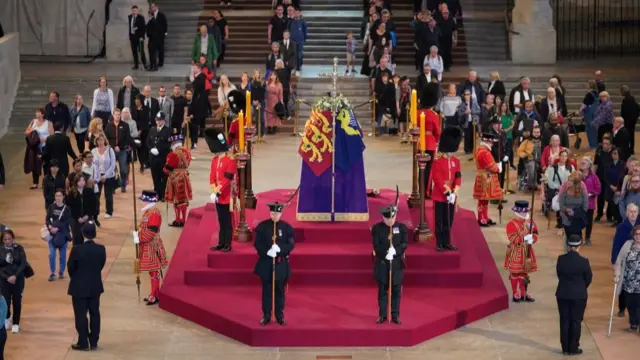 Scottish Secretary Alister Jack and Defence Secretary Ben Wallace stand guard by the Queen's coffin in Westminster Hall