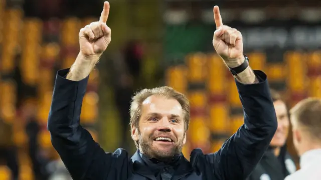 Hearts manager Robbie Neilson